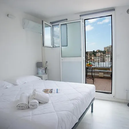 Sea View Historic Center - Happy Apartamento *